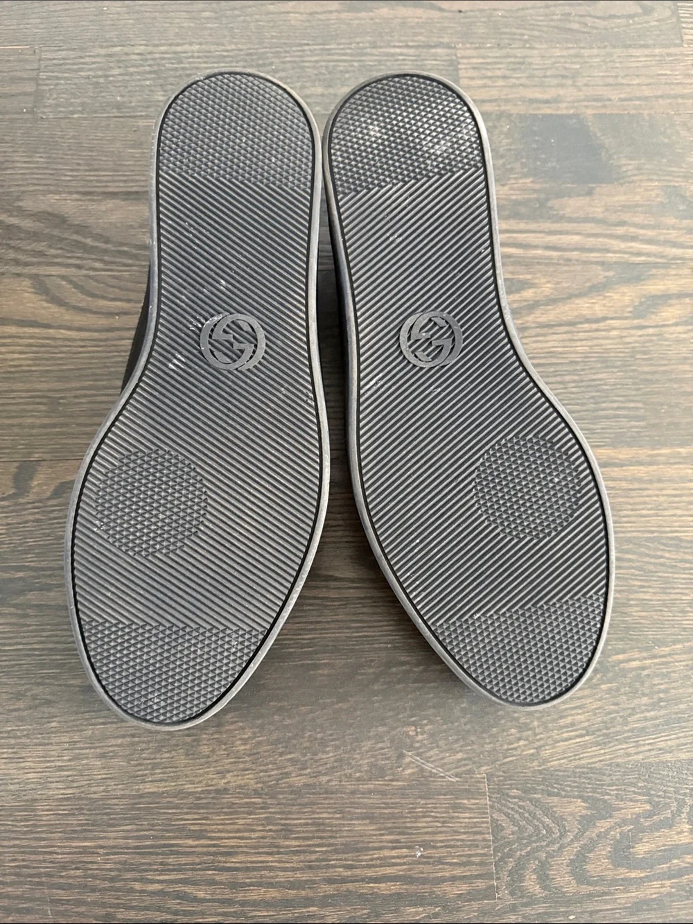 Gucci gg supreme